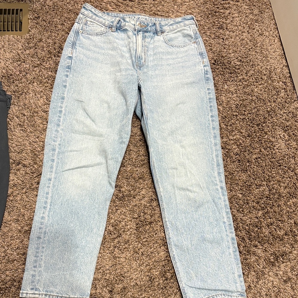 American Eagle Outfitters Light Wash Straight Leg Jeans